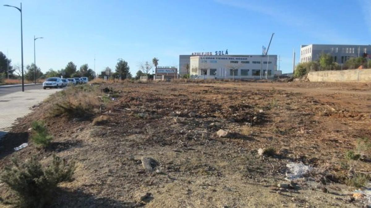 Terreno en venta en Paterna, Valencia photo 3
