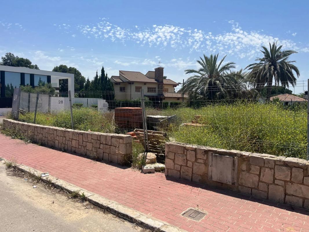 Terreno en venta en Paterna, Valencia photo 3