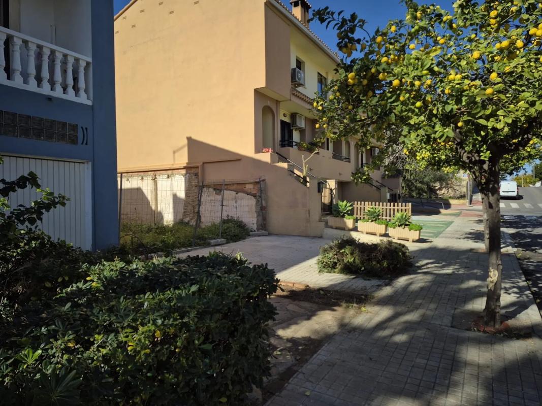 Terreno en venta en Godella, Valencia photo 1