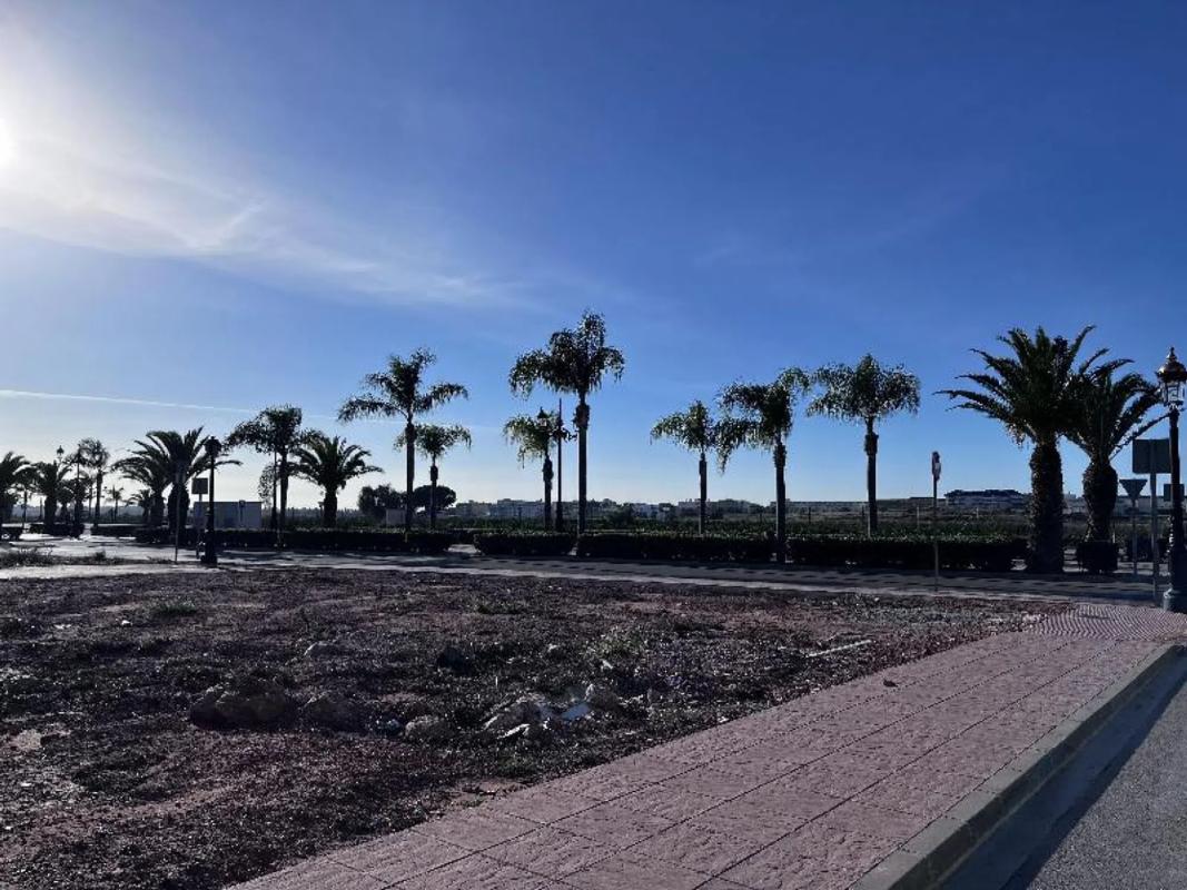 Terreno en venta en Rafelbunyol, Valencia photo 2
