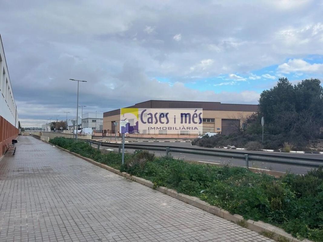Участок земли на продажу в Ла Побла де Фарнальс, Валенсия photo 1