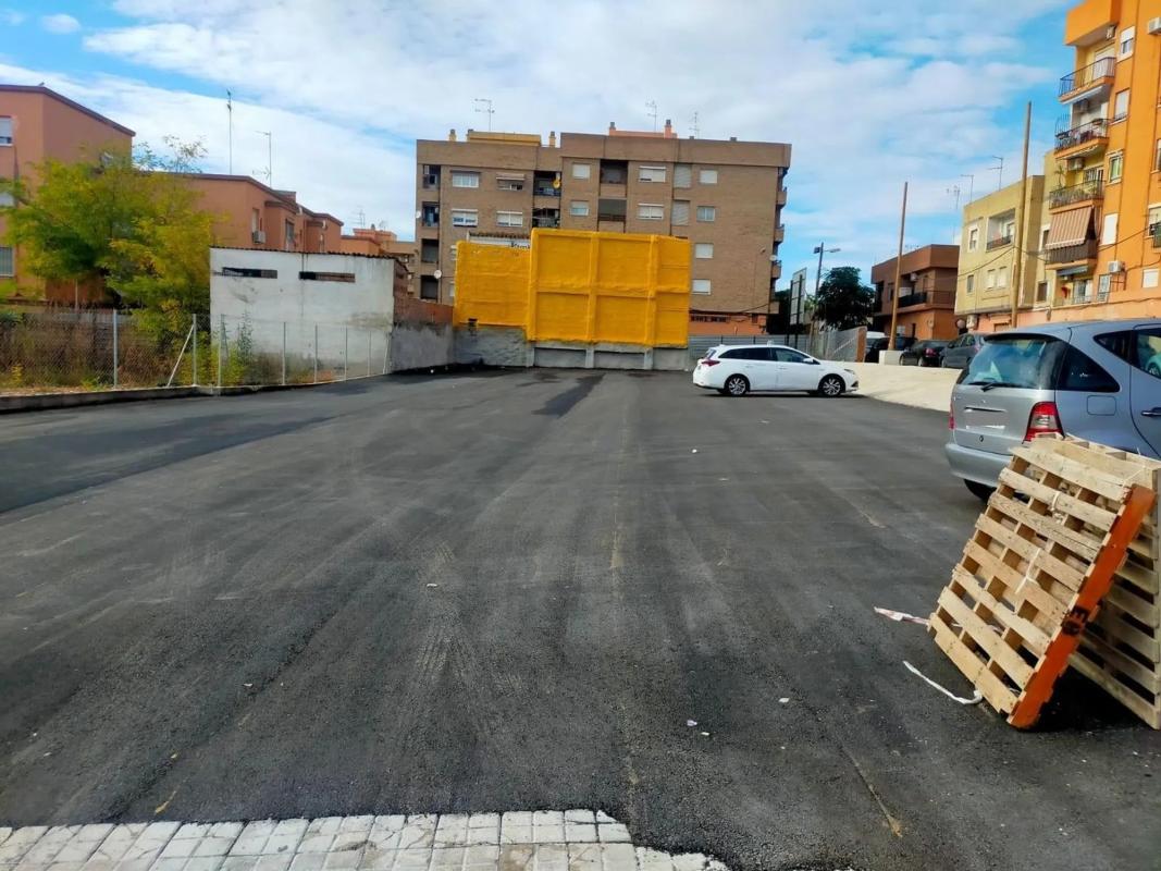 Terreno en venta en Paterna, Valencia photo 3