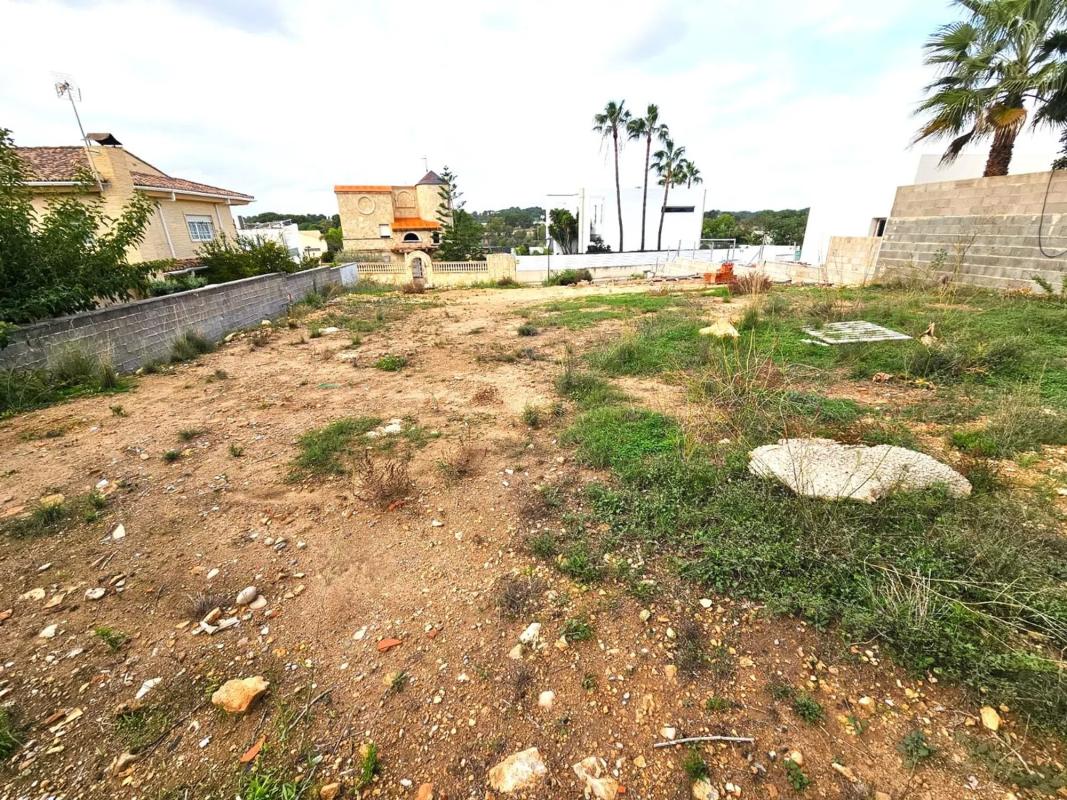 Terreno en venta en Godella, Valencia photo 1