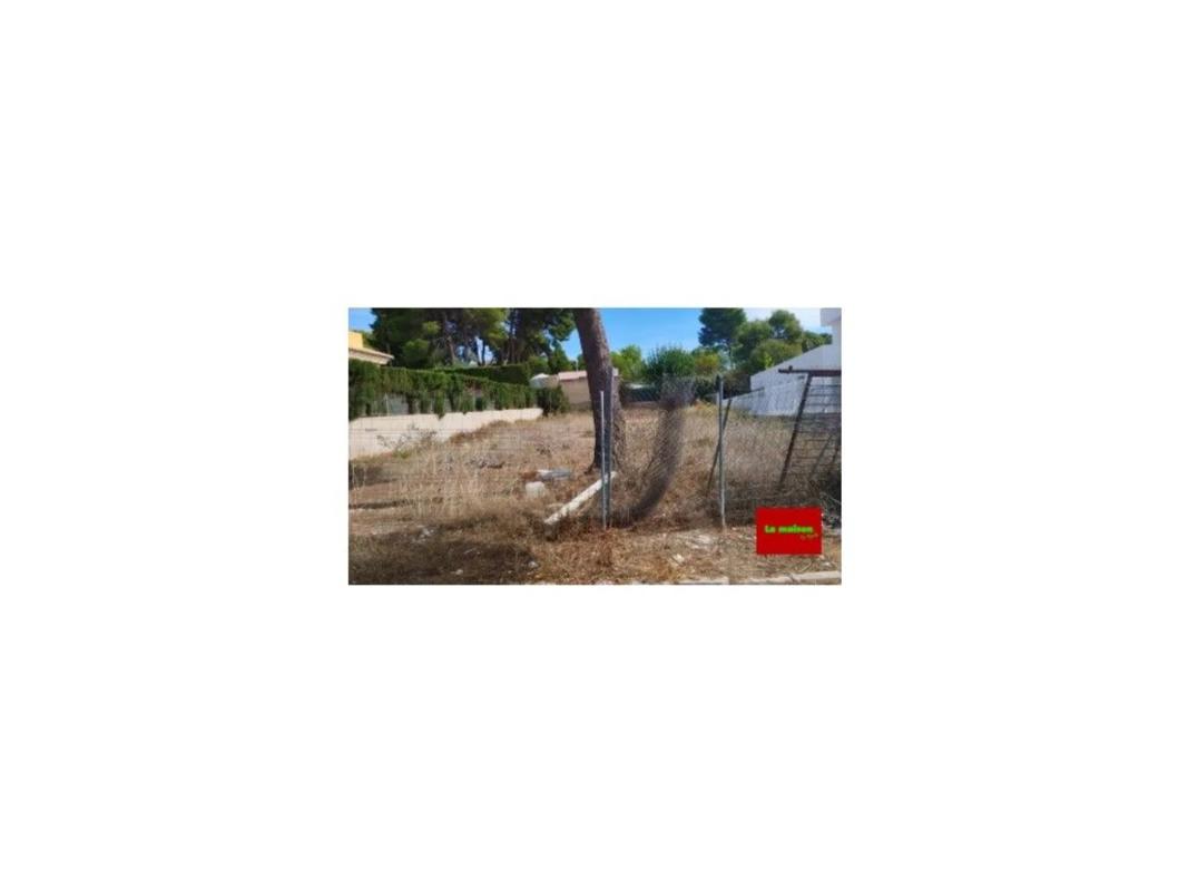 Terreno en venta en Paterna, Valencia photo 3