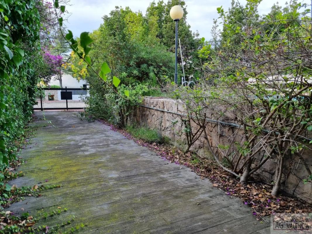 Terreno en venta en Paterna, Valencia photo 5