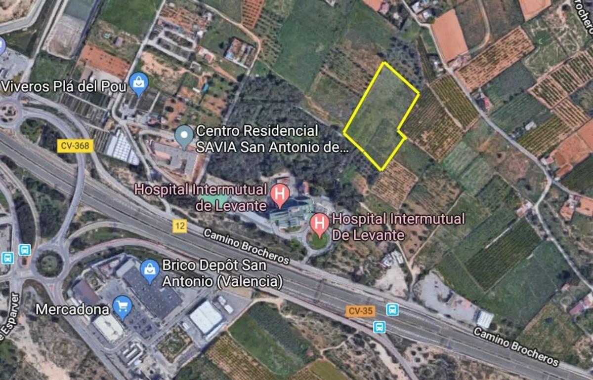 Terreno en venta en Paterna, Valencia photo 2