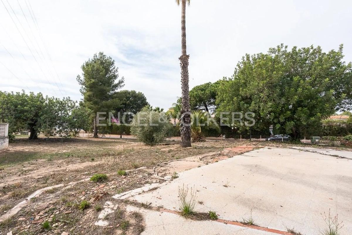 Land for sale in Godella, Valencia photo 2