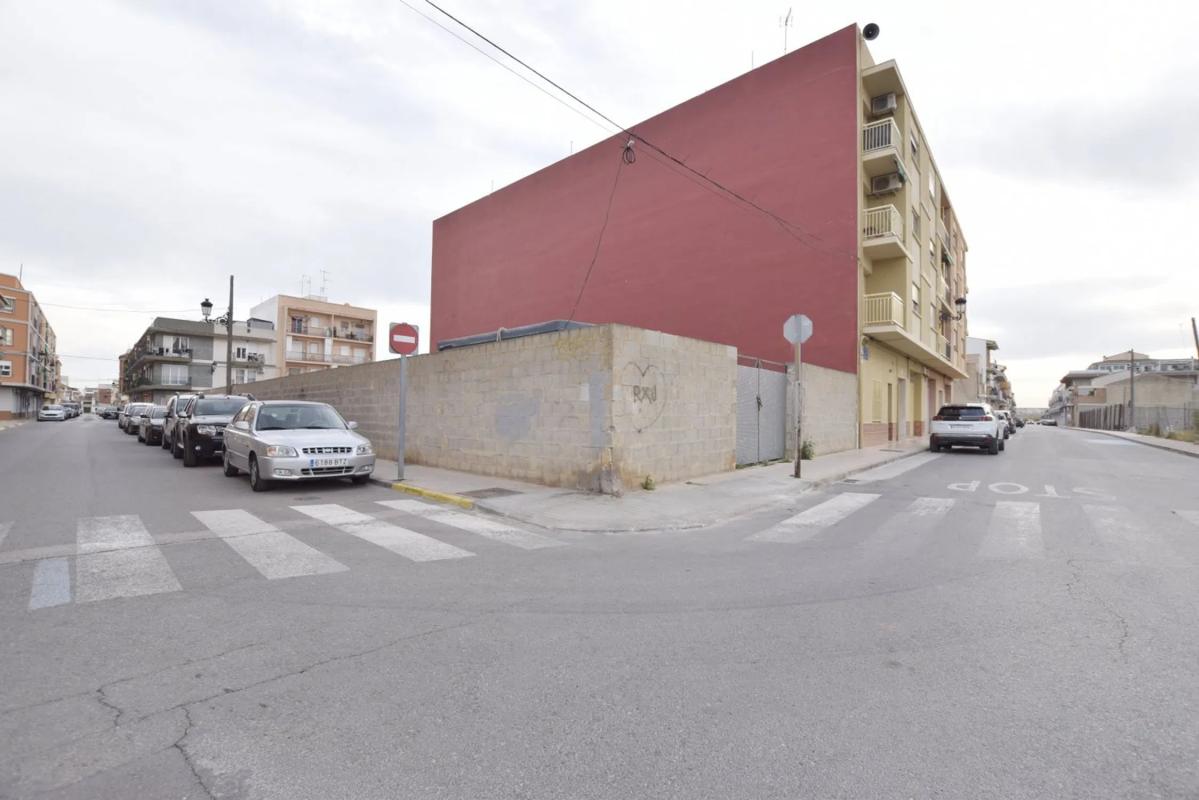 Terreno en venta en Rafelbunyol, Valencia photo 3