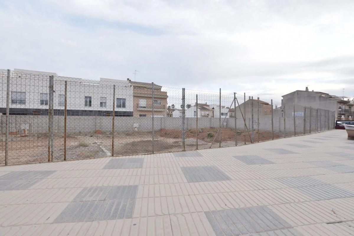 Terreno en venta en Rafelbunyol, Valencia photo 1