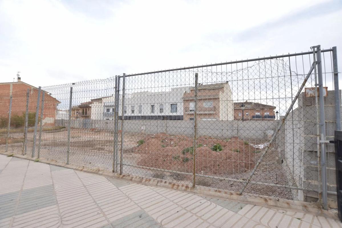 Terreno en venta en Rafelbunyol, Valencia photo 2