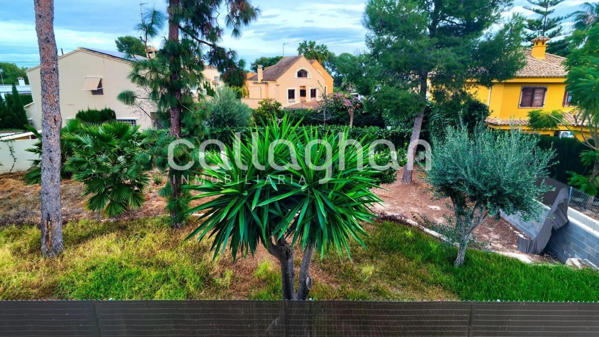 Terreno en venta en Paterna, Valencia photo 3