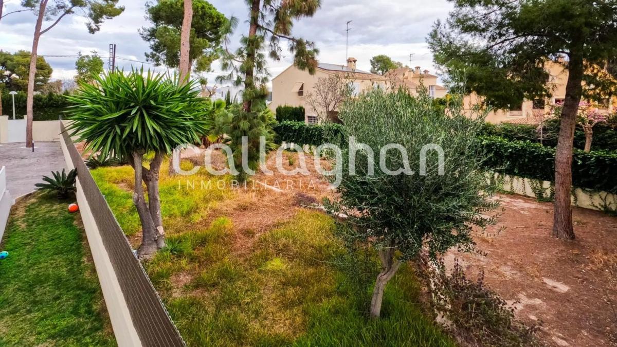 Terreno en venta en Paterna, Valencia photo 4