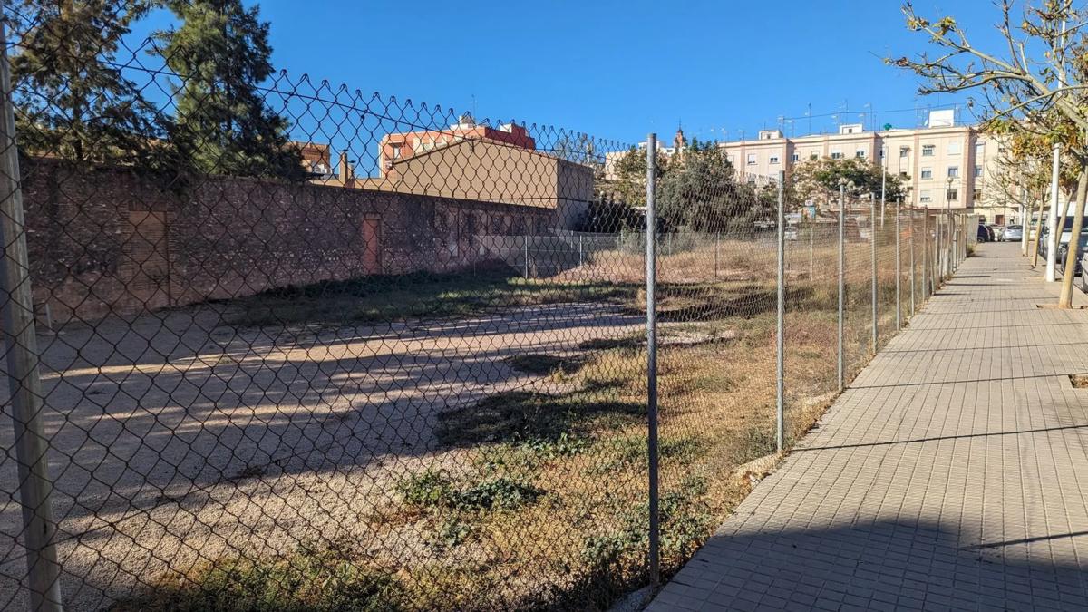 Terreno en venta en Foios, Valencia photo 2