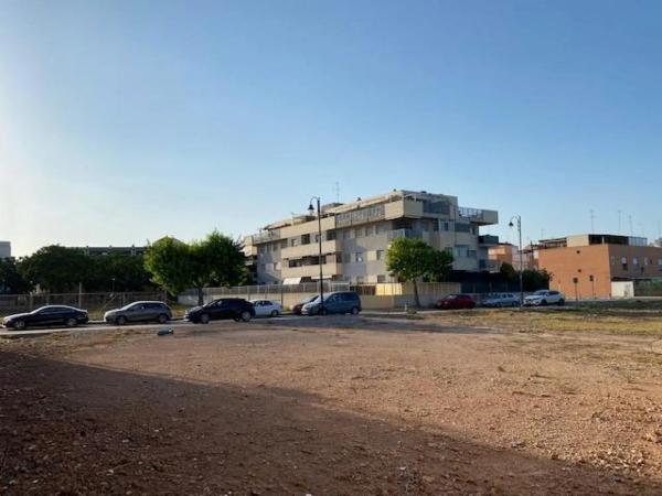 Terreno en calle Pintor Sorolla photo 4