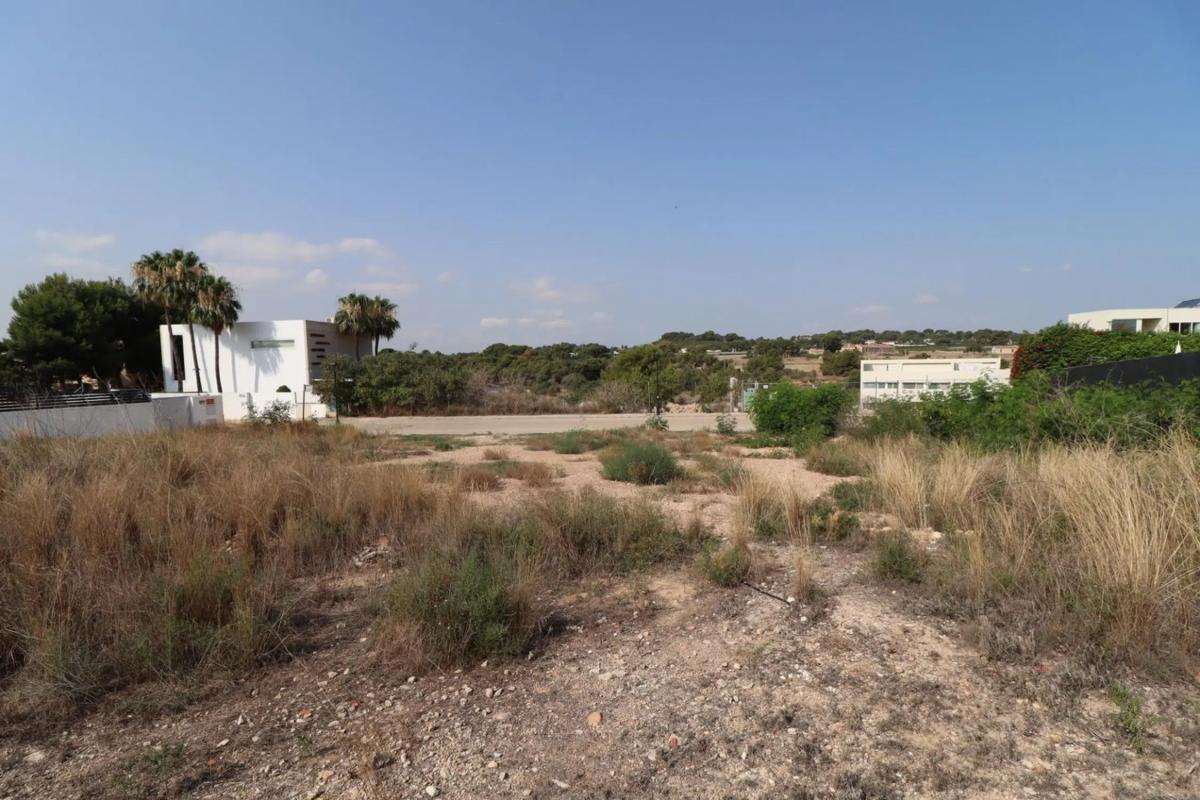 Terreno en venta en Godella, Valencia photo 2