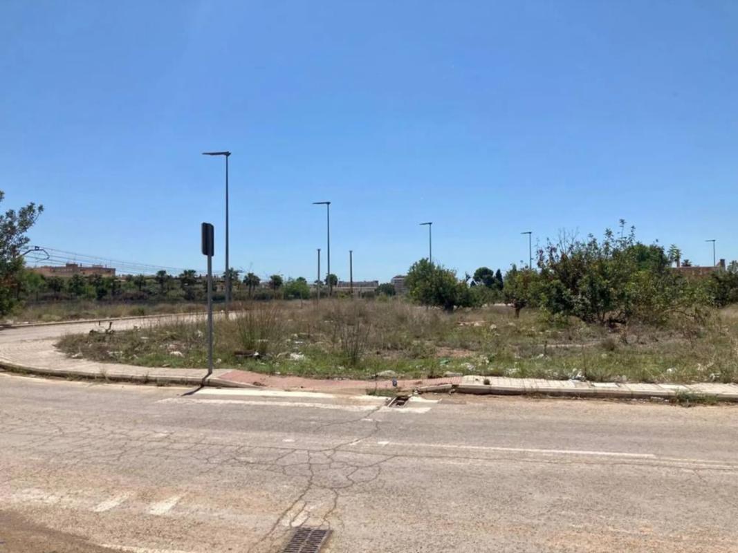 Land for sale in Paterna, Valencia photo 1