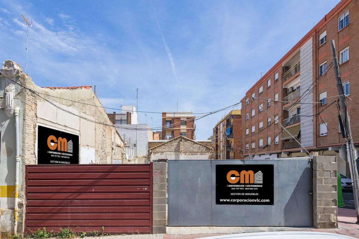 Terreno en venta en Burjassot, Valencia photo 4