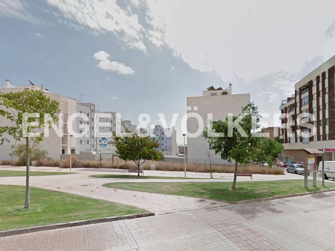 Terreno en venta en Moncada, Valencia photo 2