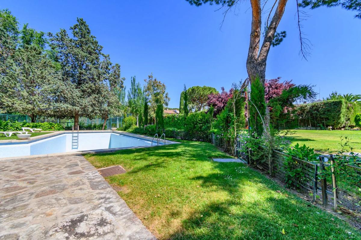 Land for sale in Godella, Valencia photo 1