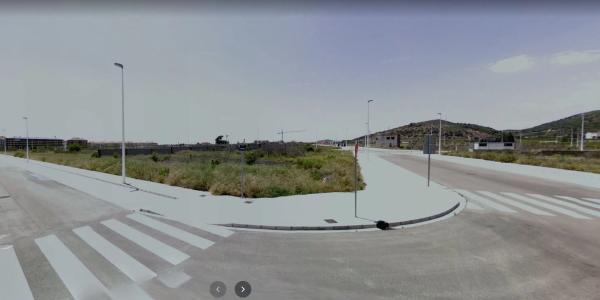 Terreno en calle Castanyers s/n thumbnail 2