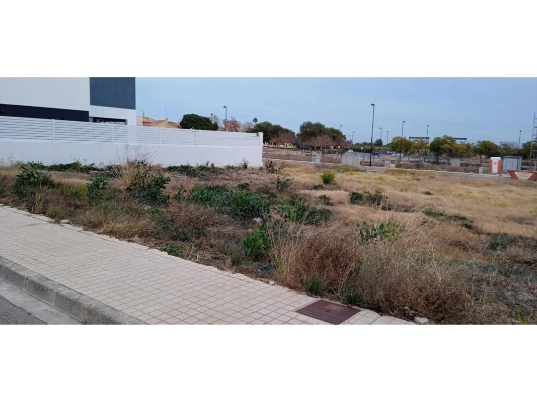 Properties for sale and rent in Spain photo 2
