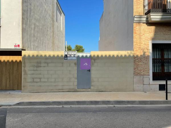 Terreno en calle Barri dels Tranviers thumbnail 2