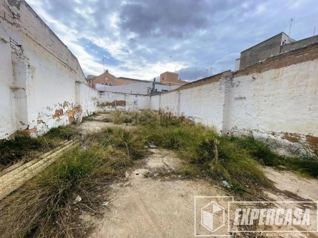 Land for sale in Manises, Valencia photo 5