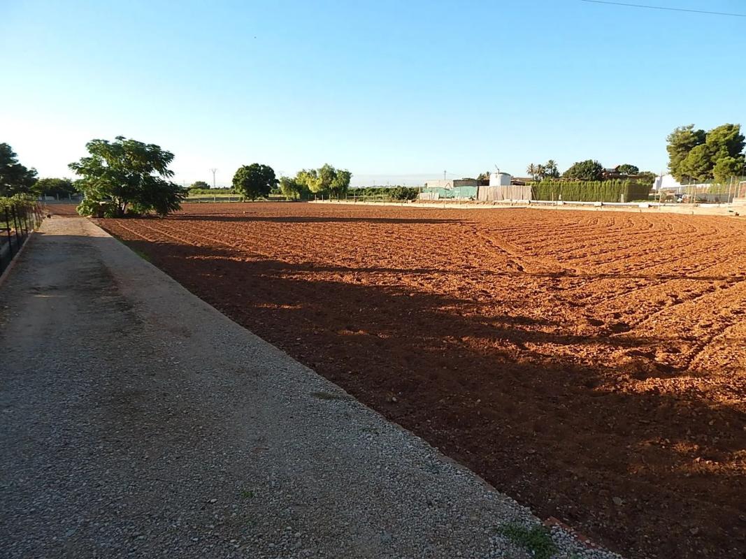 Terreno en venta en Albal, Valencia photo 2