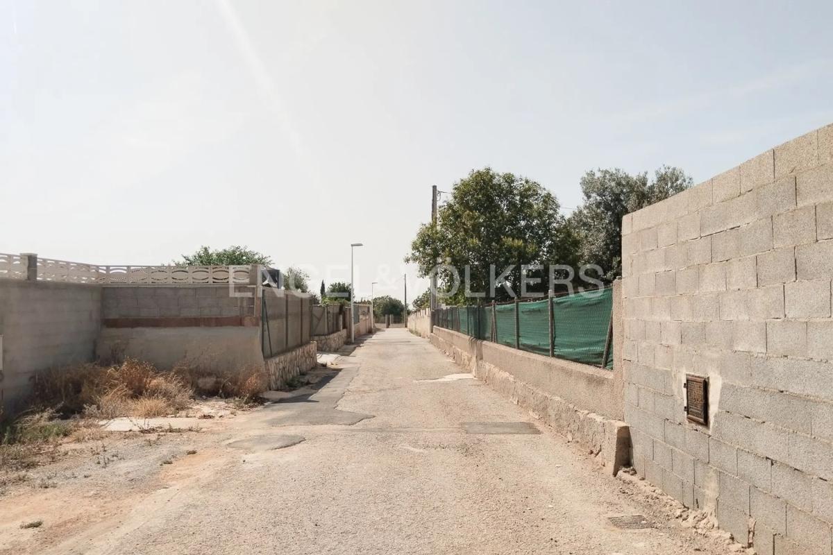 Land for sale in Manises, Valencia photo 4