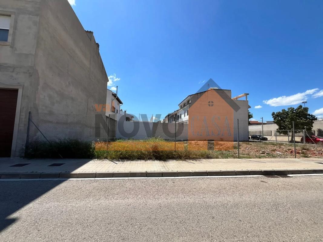 Terreno en venta en Silla, Valencia photo 1
