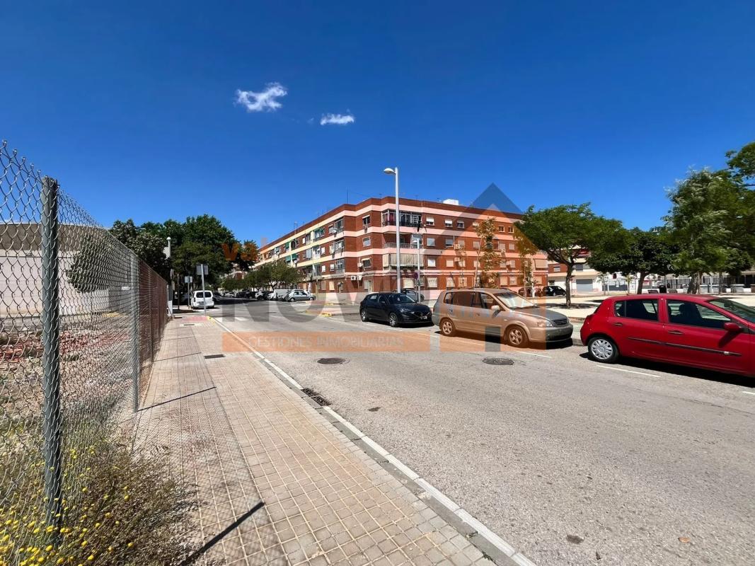 Terreno en venta en Silla, Valencia photo 4