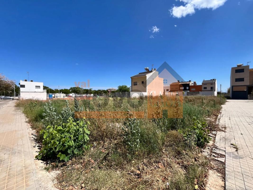 Terreno en venta en Silla, Valencia photo 4