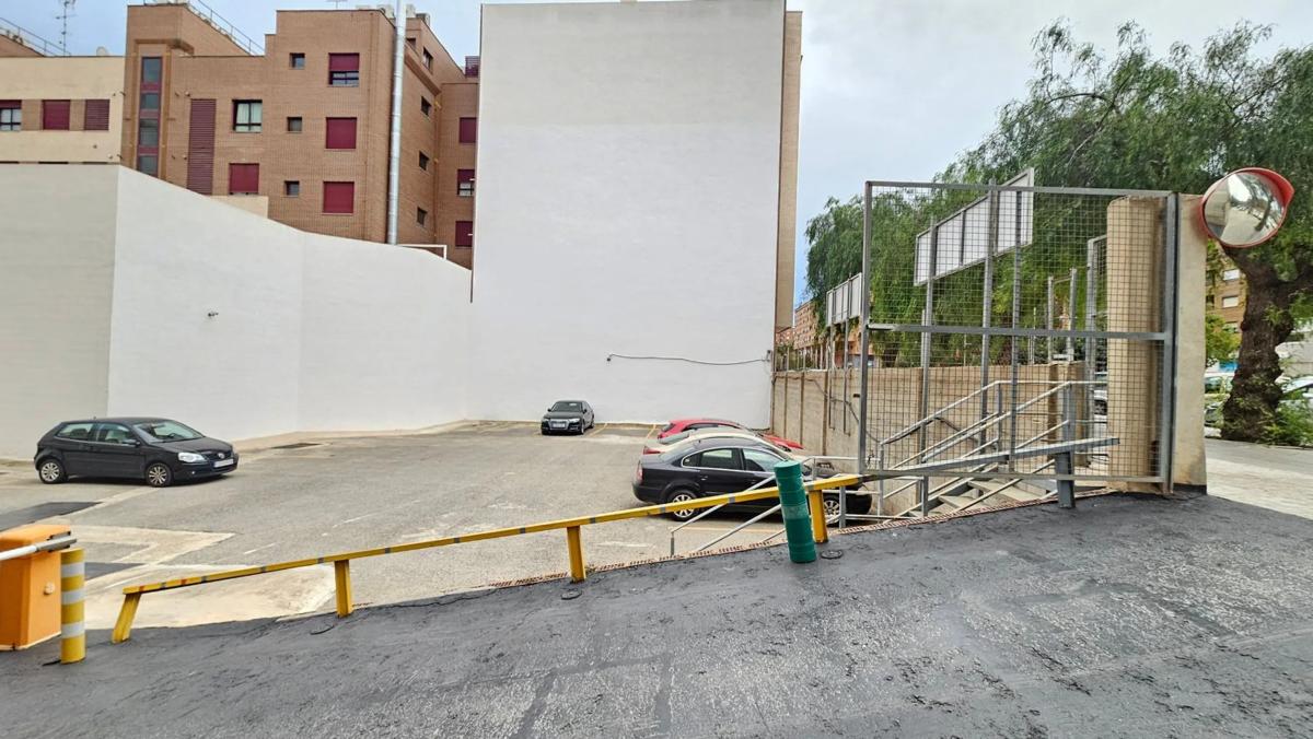 Properties for sale and rent in Spain photo 4