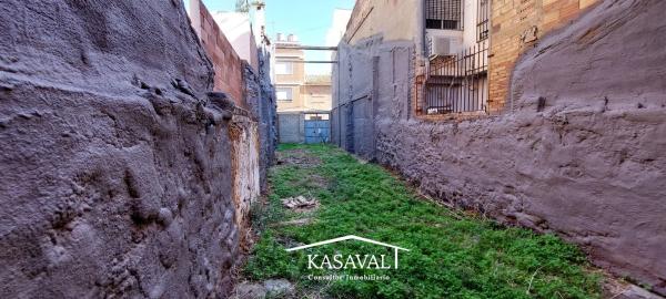 Terreno en calle Torrent photo 1