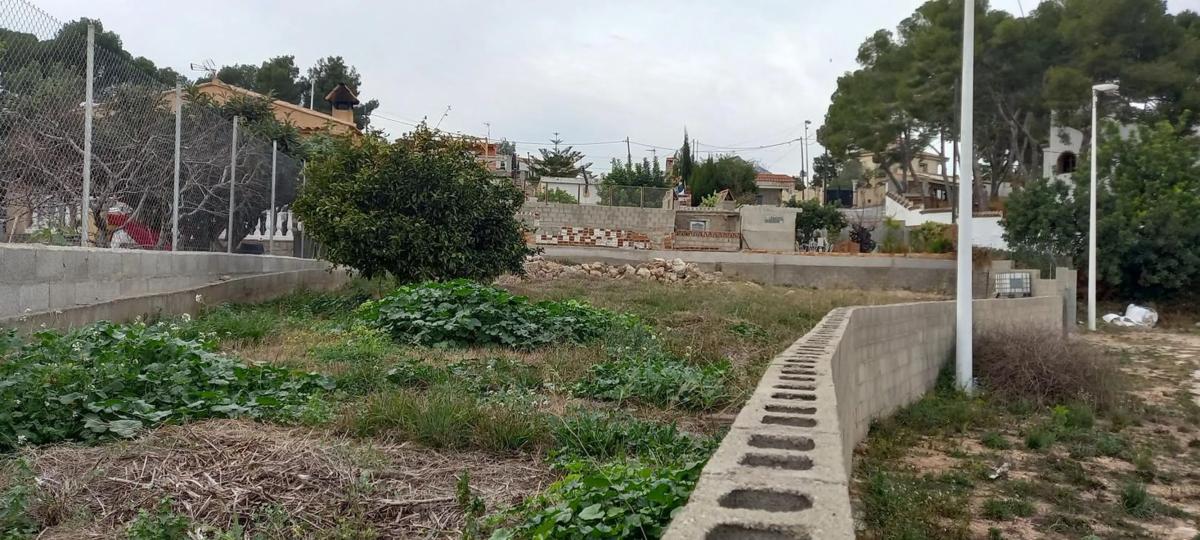 Terreno en venta en Manises, Valencia photo 3