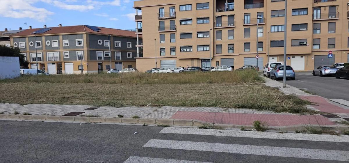 Terreno en venta en Alcàsser, Valencia photo 2