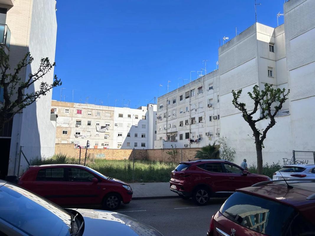 Terreno en venta en Aldaia, Valencia photo 2