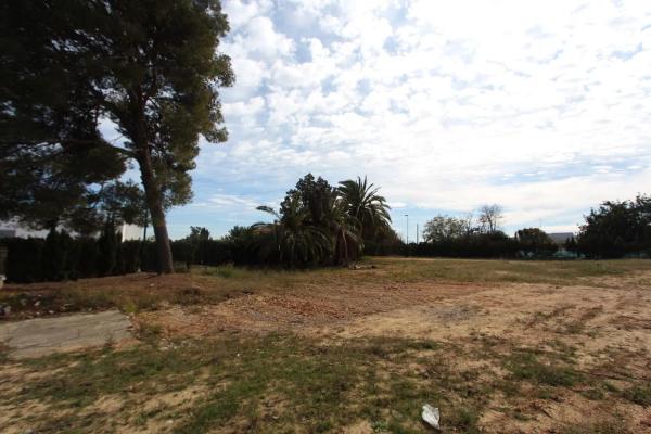 Terreno en plaza de la Hiedra photo 1
