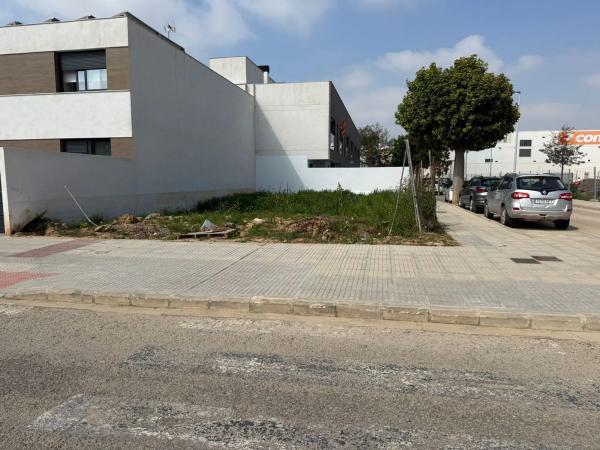 Terreno en calle Meliana photo 2