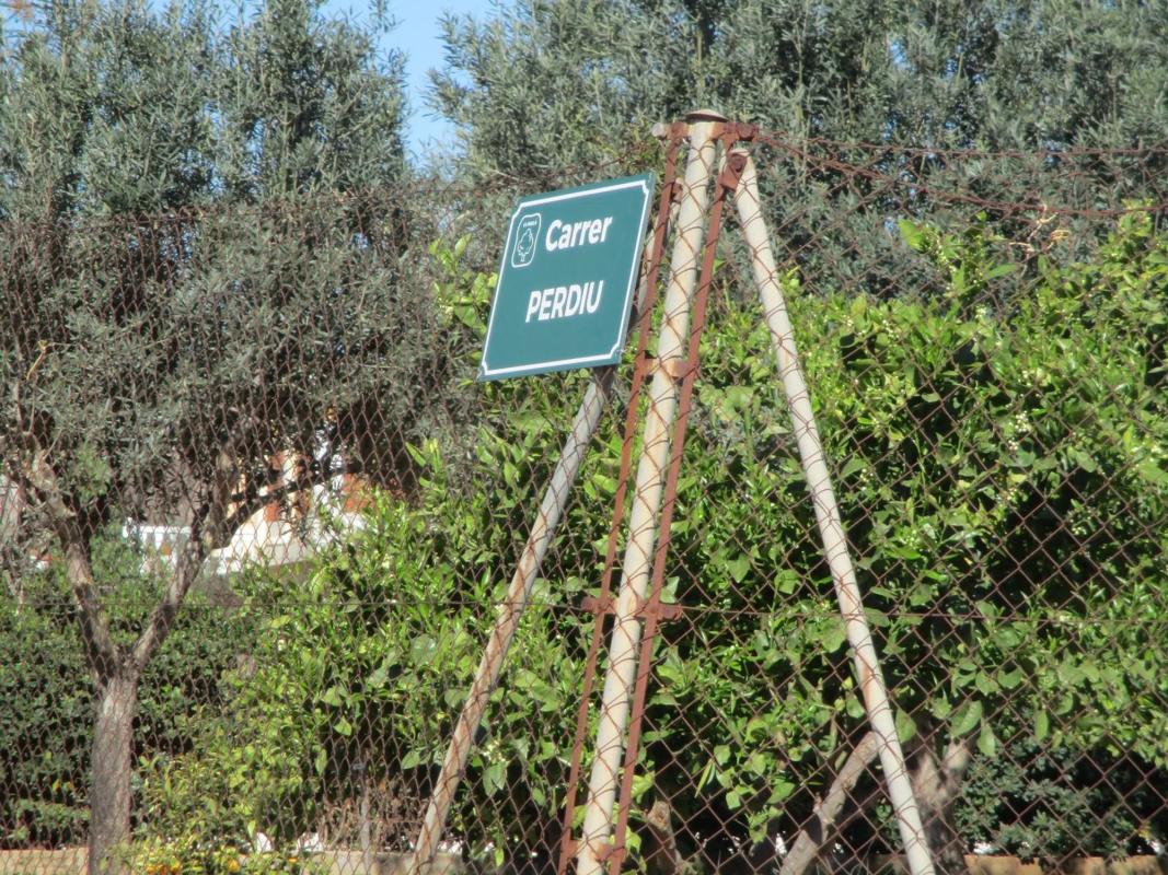 Terreno en venta en Manises, Valencia photo 1