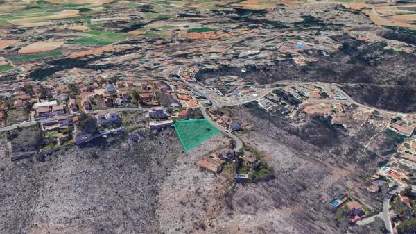 Terreno en calle dels Serrans photo 3