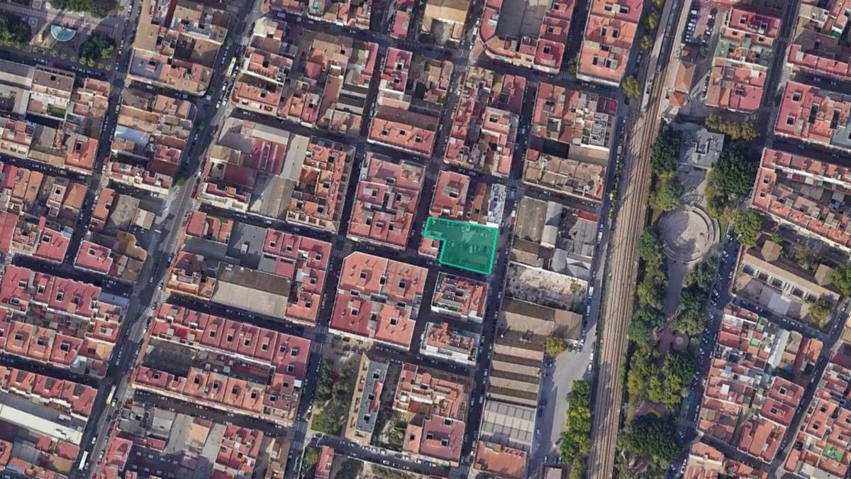 Terreno en venta en Benetusser, Valencia photo 3