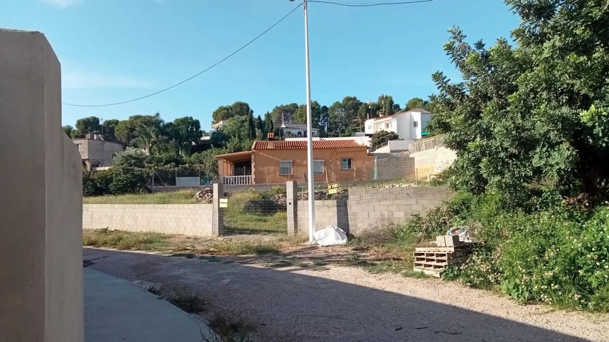Land for sale in Manises, Valencia photo 1