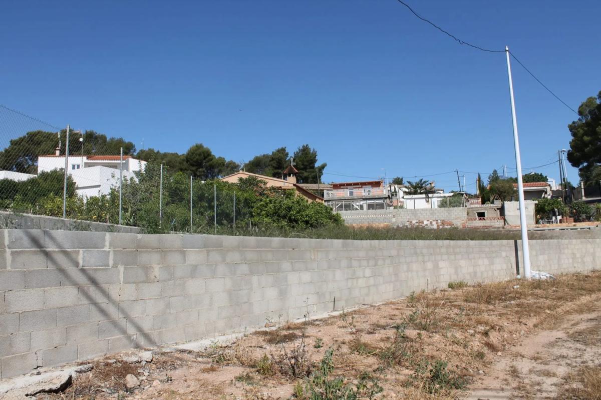 Land for sale in Manises, Valencia photo 2