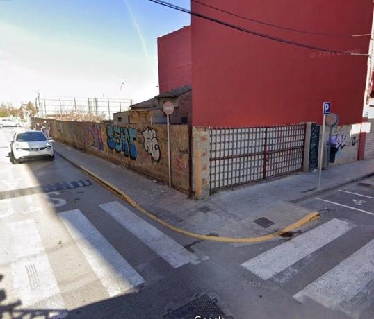 Terreno en avenida de Madrid thumbnail 1