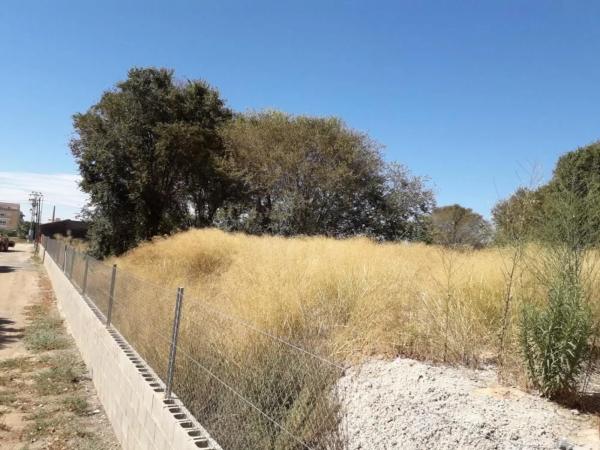 Terreno en calle Palau thumbnail 2