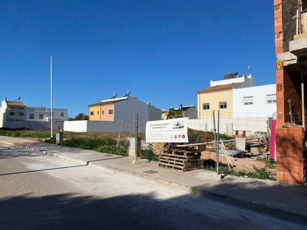 Terreno en calle de Vicenta Gomar Comare, 30 thumbnail 1