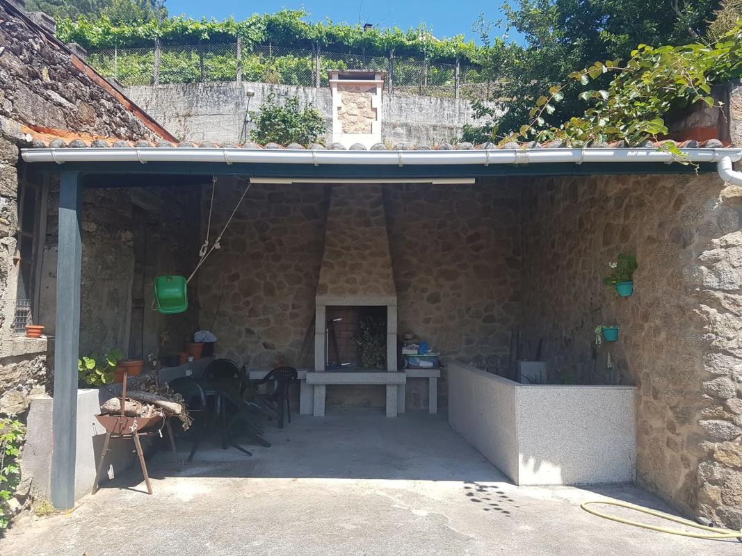 Terreno en venta en A Estrada, Pontevedra photo 2