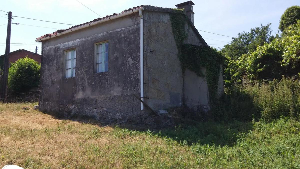Terreno en venta en A Estrada, Pontevedra photo 2