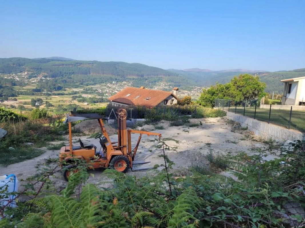 Land for sale in Tomiño, Pontevedra photo 2